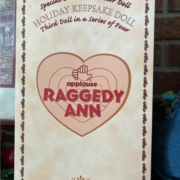 Raggedy Ann Special
Edition Collector Holiday
Keepsake Doll - Picture 8 of 10
